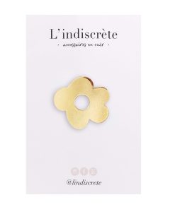 Pin&rsquo;s doré – Fleur naïve